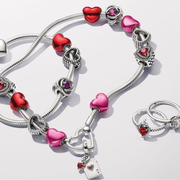 PANDORA Disney Villains Queen of Hearts Double Dangle Halloween Charm w/box - Picture 5 of 10